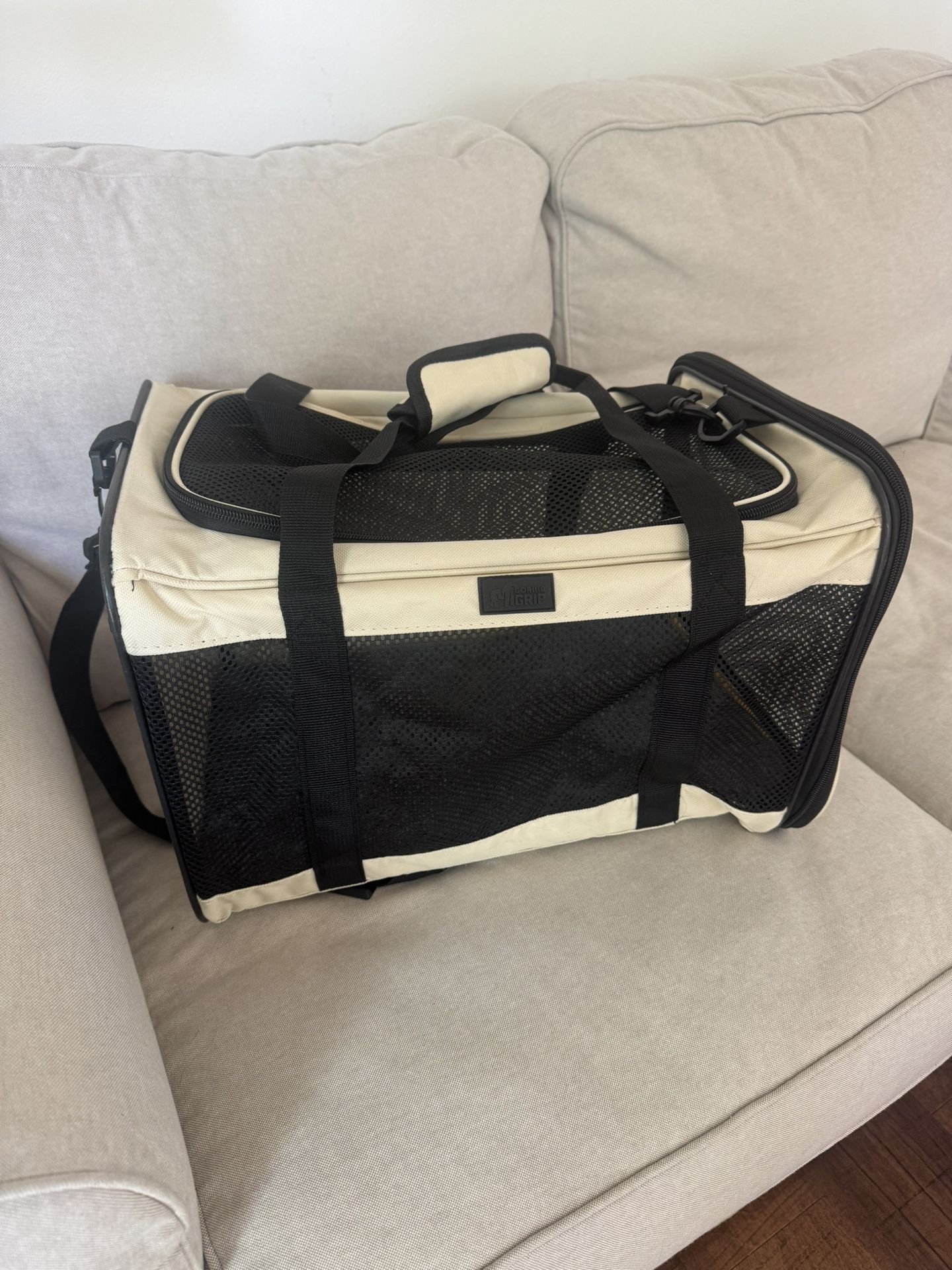 Cat Or Small Dog Carrier Bag