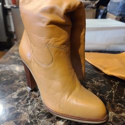 Ladies Tan Boots