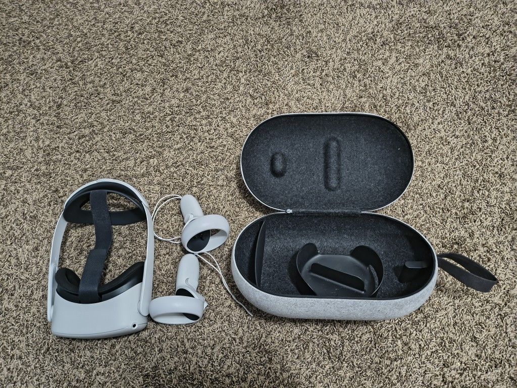Oculus Quest 2 With Elite Strap And Carrying Case