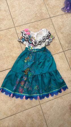 Maribel costume, small