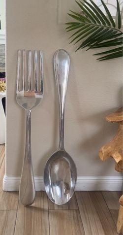Oversized Decorative Fork & Spoon – Modern Home Decor