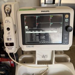 Philips  SureSign vs4 Clinic Equipment 