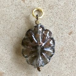 🤎 Beautiful brown, slightly gray with golden flecks, vintage glass bead pendant