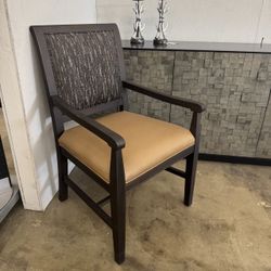 Fairfield Lori Upholstered Arm Chair
