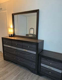 King size bedroom set + orthopedic mattress