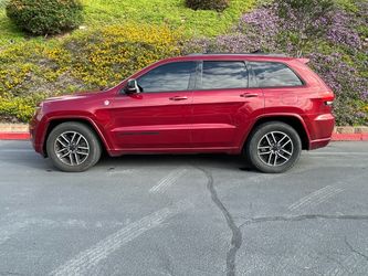 DIESEL 4x4 JEEP GRAND CHEROKEE OVERLAND