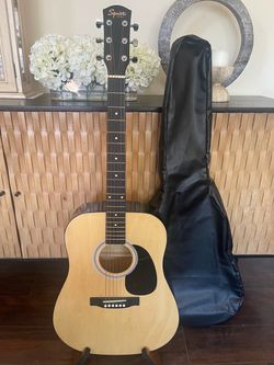 FENDER Squier Full-Size  Acoustic Guitar With Guitar Bag