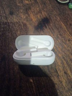 White Wireless Earbuds with Charging Case