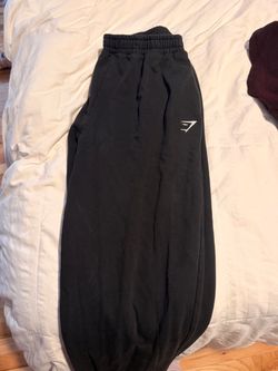 Gymshark Women’s XL Black Sweatpants