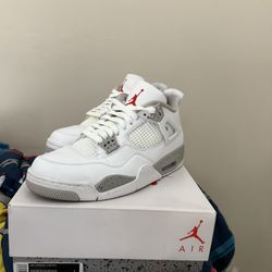 Jordan Retro 4 Oreo Size 9.5