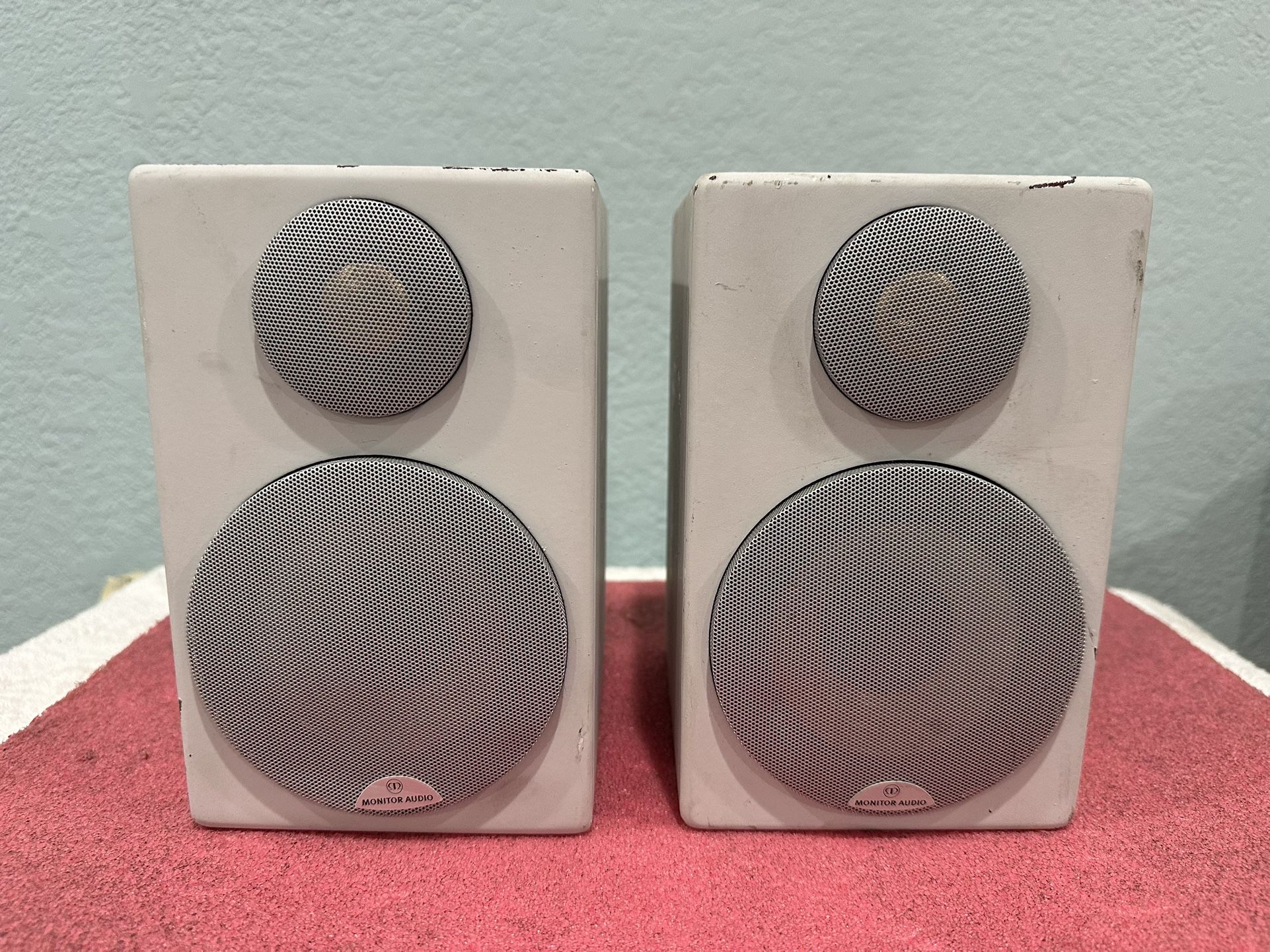 Monitor Audio Radius 90 Bookshelf speakers