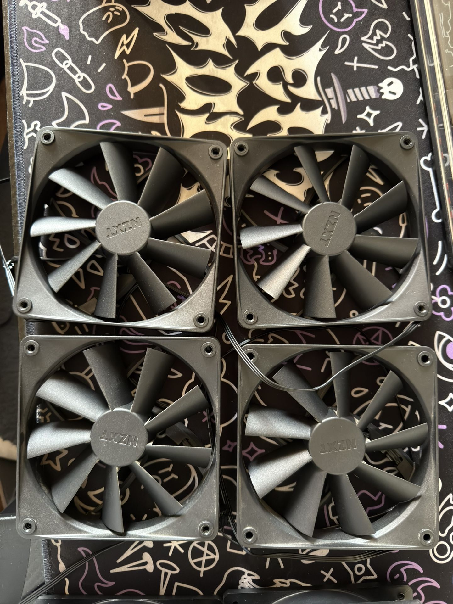 NZXT F120Q Fans