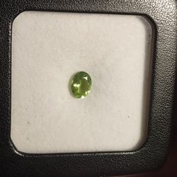 Grade AAA natural peridot gemstone 