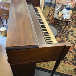 Bradbury Console Piano