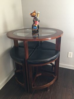 Roundhill Furniture Cylina Round Dining Table with 4 Chairs