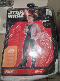 STAR WARS  FNN 1 MEDIUM 1 LARGE BRAND NEW  $10.00 EACH ONE