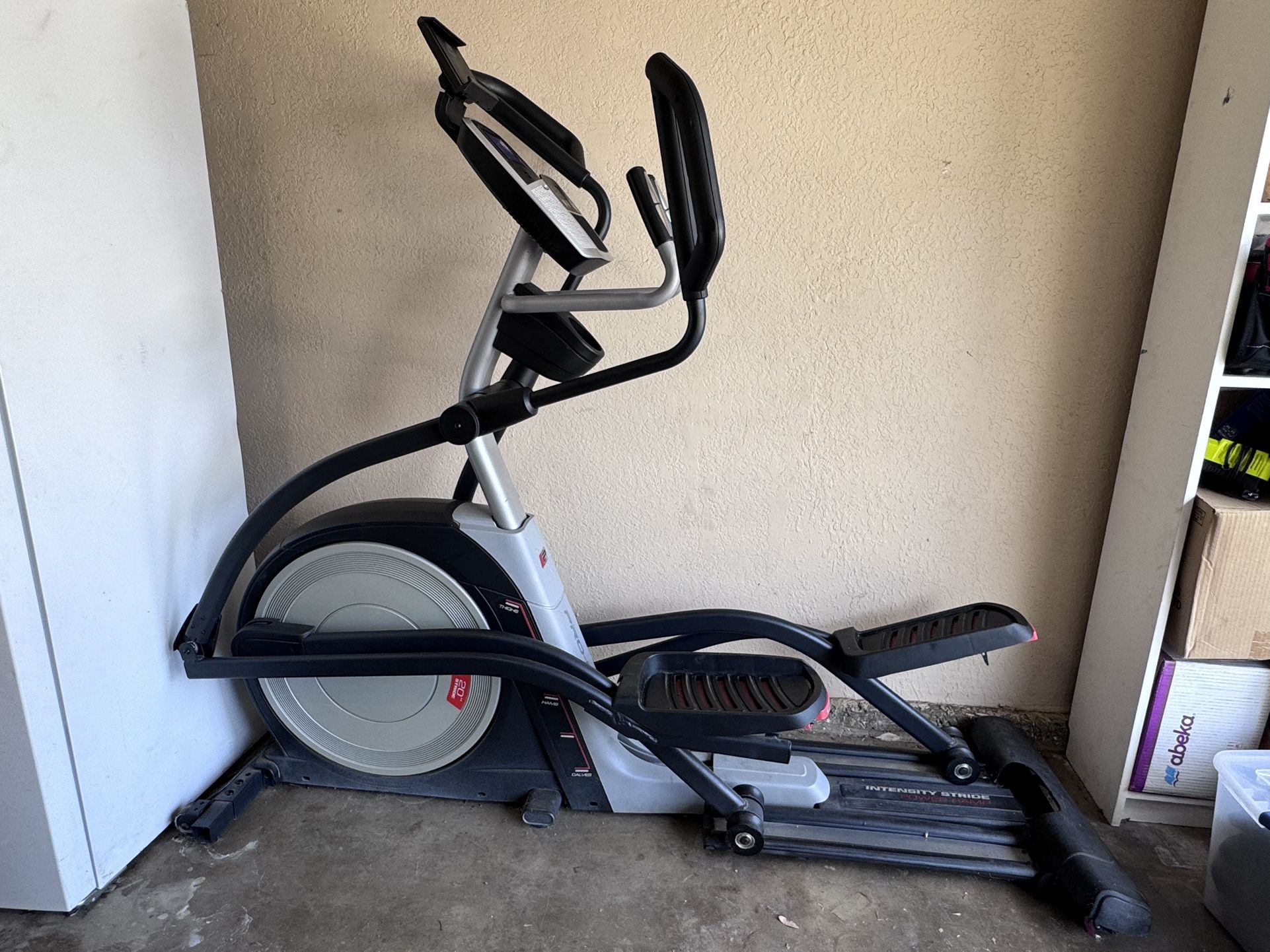 Proform Elliptical iFit Machine