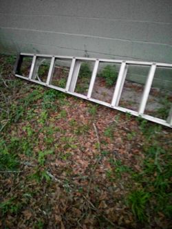 Aluminum ladder