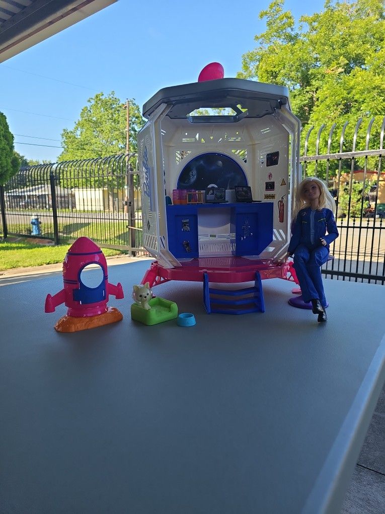 Barbie Austronaut Play Set