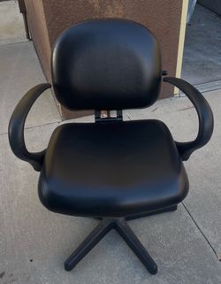 Shampoo Chairs