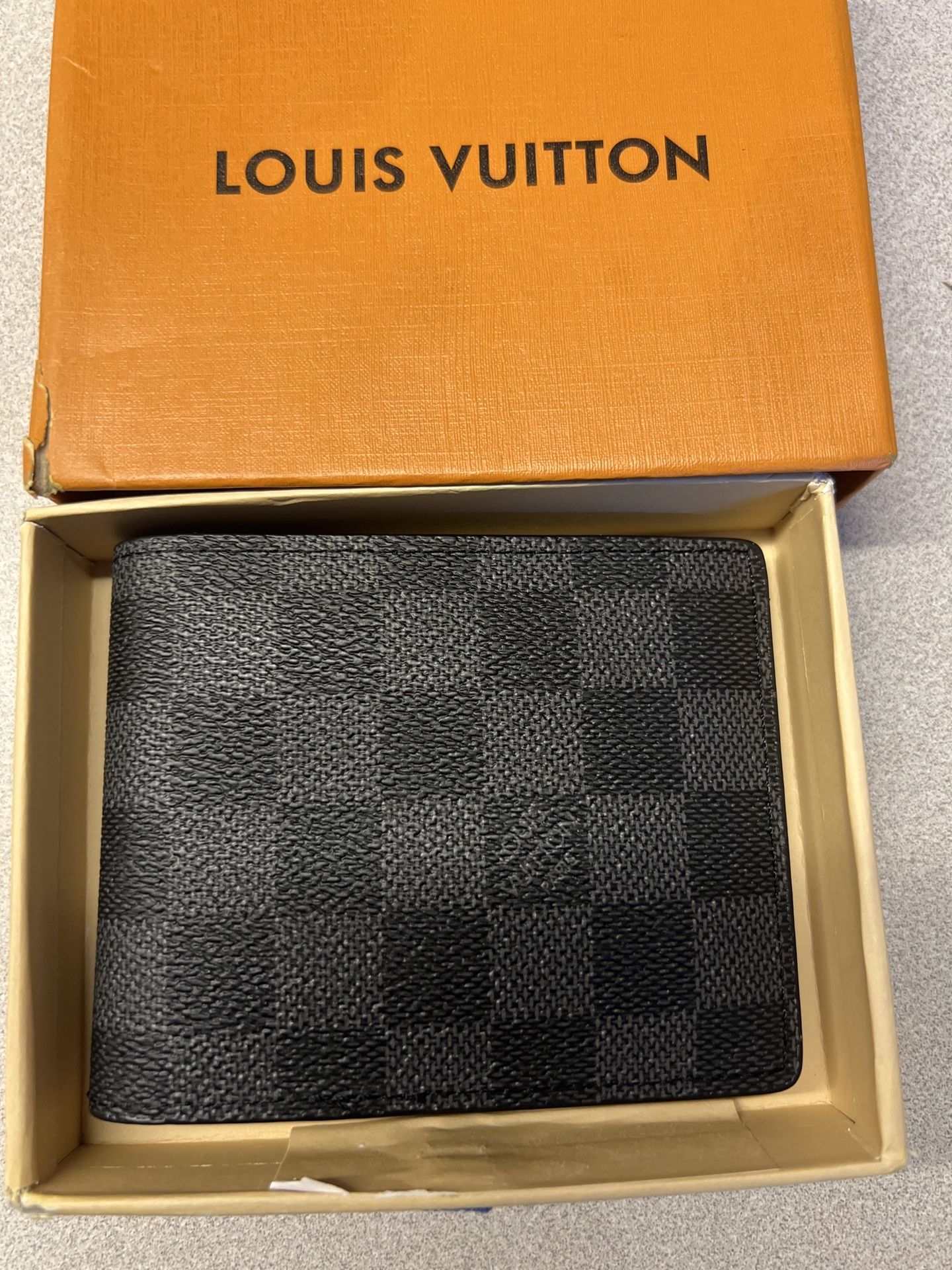 Louis Vuitton Wallet 