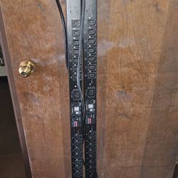 APC AP7940 Switched Rack PDU – Network Managed Power Strip