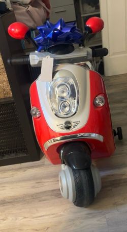 scooter eléctrico infantil tipo Vespa o MINI