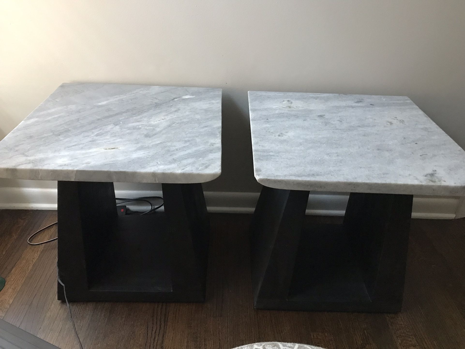 2pc End Table