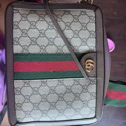 Gucci ophidia GG Supreme Top Handle Bag
