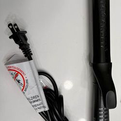 Like new Olivia Garden Titanium + Ion Curling Iron 