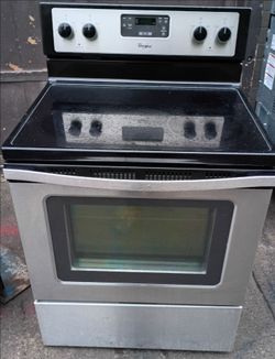 Very Clean! Whirlpool Stainless Steel Glass Top Electric Stove/Oven/Range!