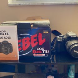 EOS REBEL T3i Canon Camera 