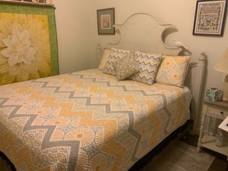 King size bed
