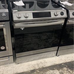 Samsung 6.3 Cu Ft Smart Electric Slide In Range