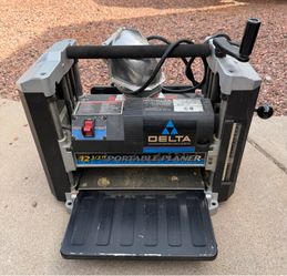 Delta Model 22-560 12-1/2" portable planer