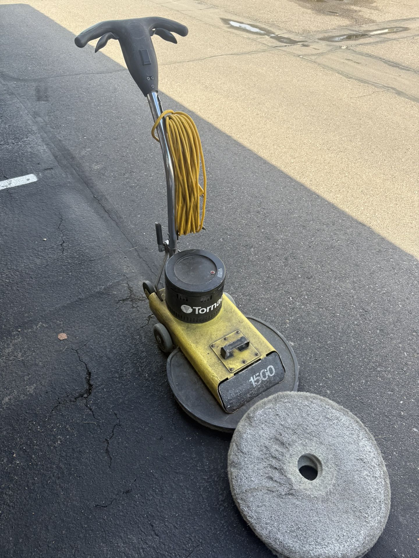 Tornado Glazer 1500 Buffing Machine