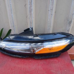 2014-2018 JEEP CHEROKEE FRONT  DRIVER SIDE HEADLIGHT OEM