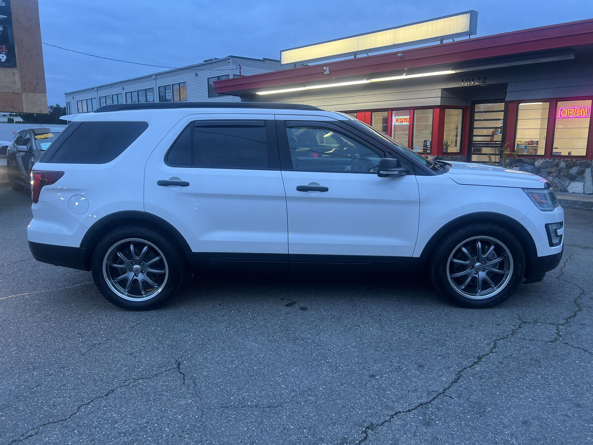 2016 Ford Explorer