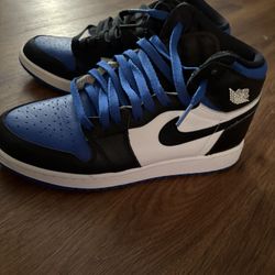 Air Jordan 1 Retro High OG 'Royal Toe'