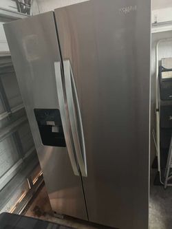 Whirlpool double door fridge