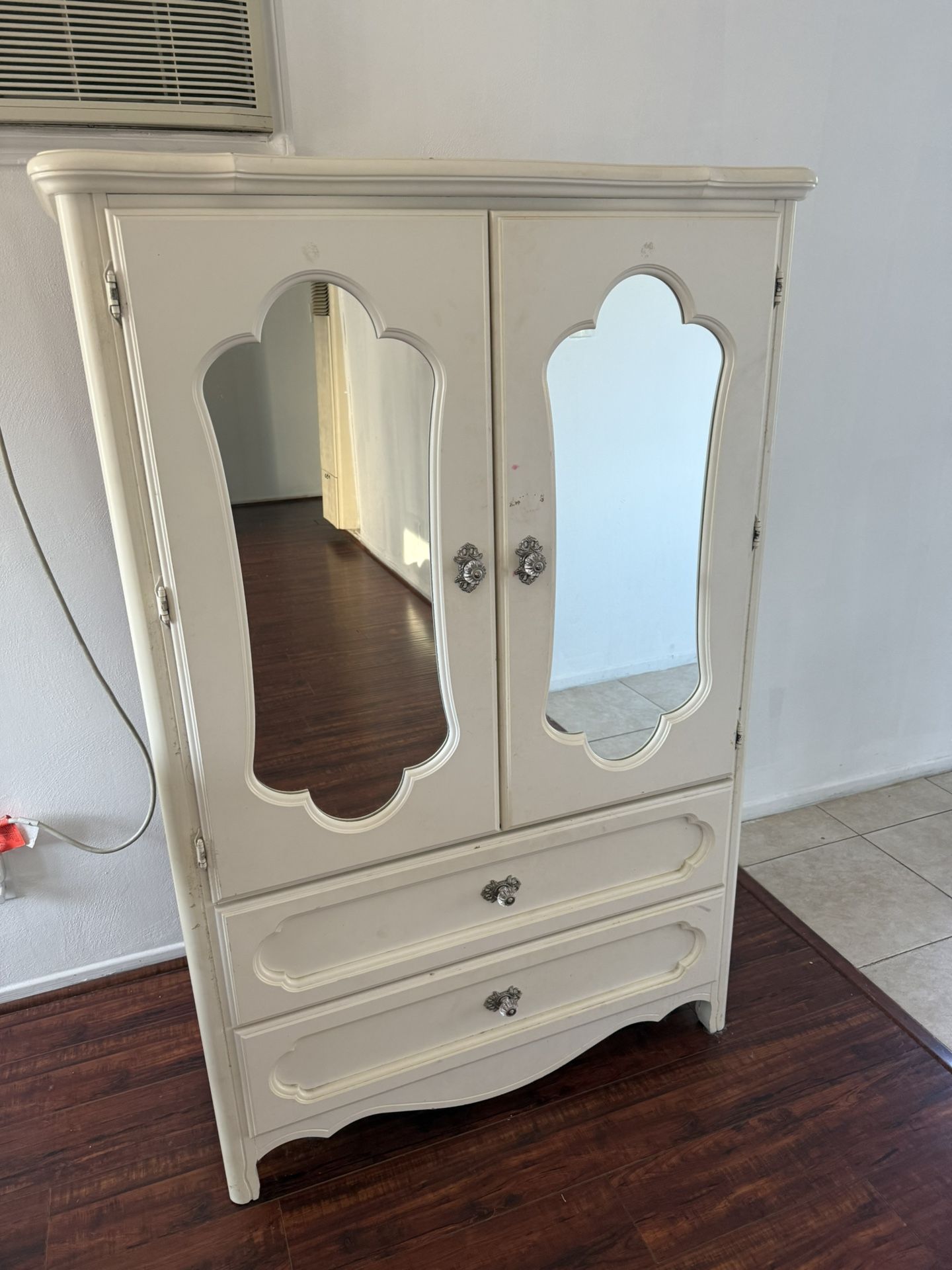 General cabinet
