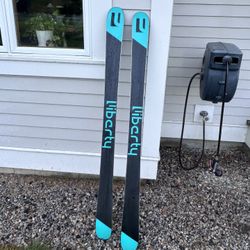 2023 Liberty Helixes 158cm