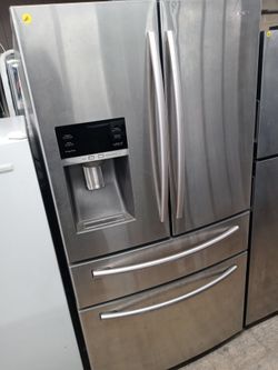 Samsung stainless steel four-door french door refrigerator - Free delivery