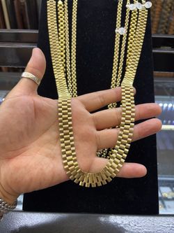 10k Rolex chain 26” long