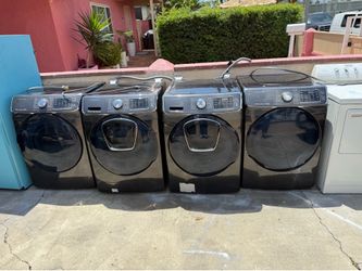 Samsung washer. And 220v. Dryer
