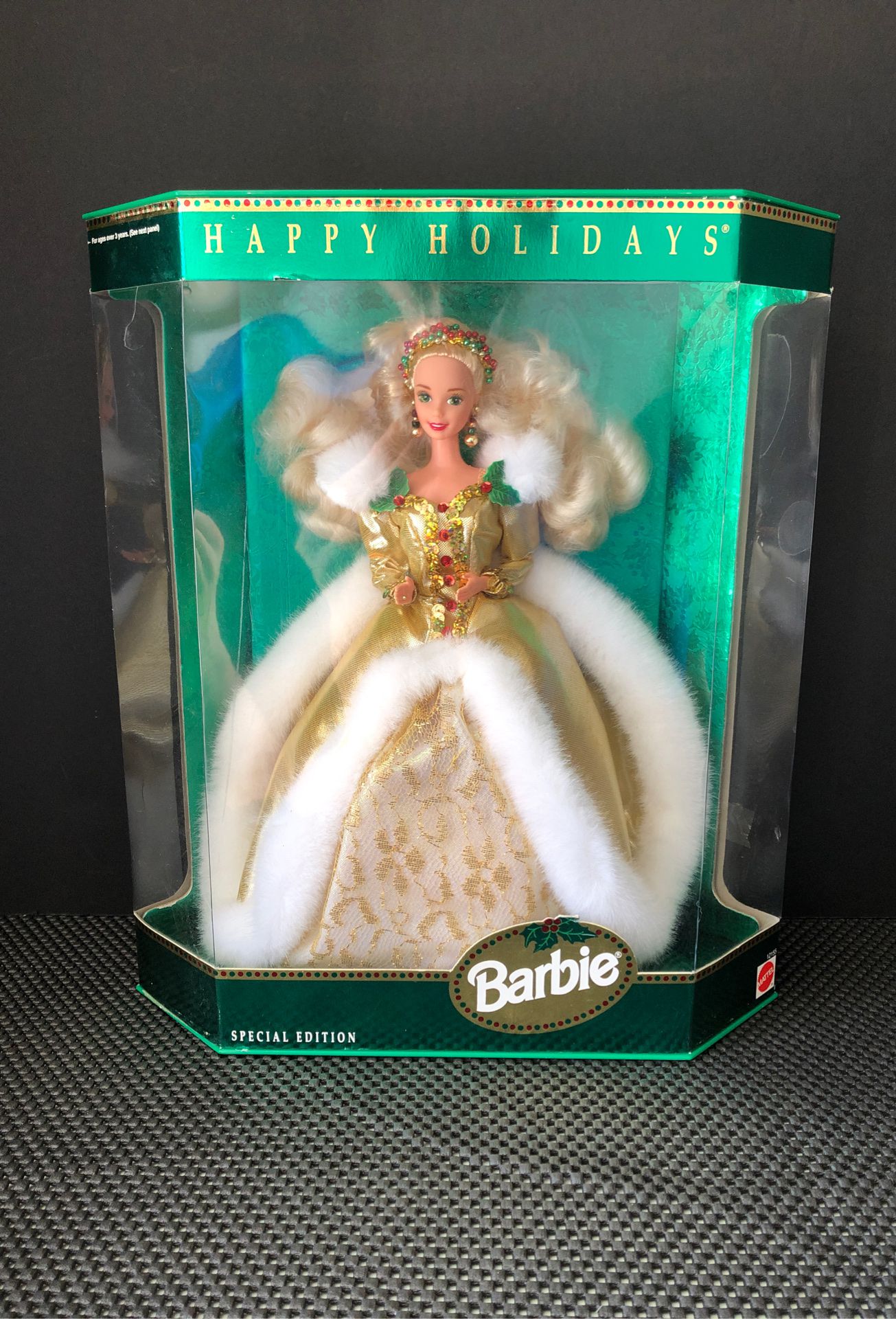 Happy Holidays 1994 Barbie Doll NIB NRFB
