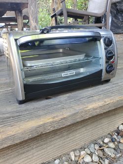 Black and Decker toaster oven