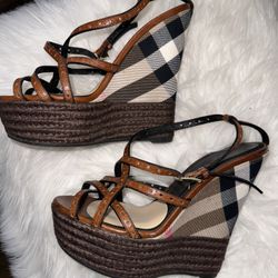 Burberry Shoes 