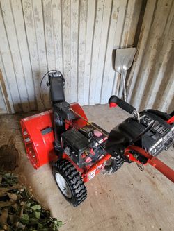 28 Inch Troy Built Snow Blower Heated Hand Grips