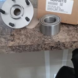 2 Wheel Hub And Bearing For Camry2002-2006